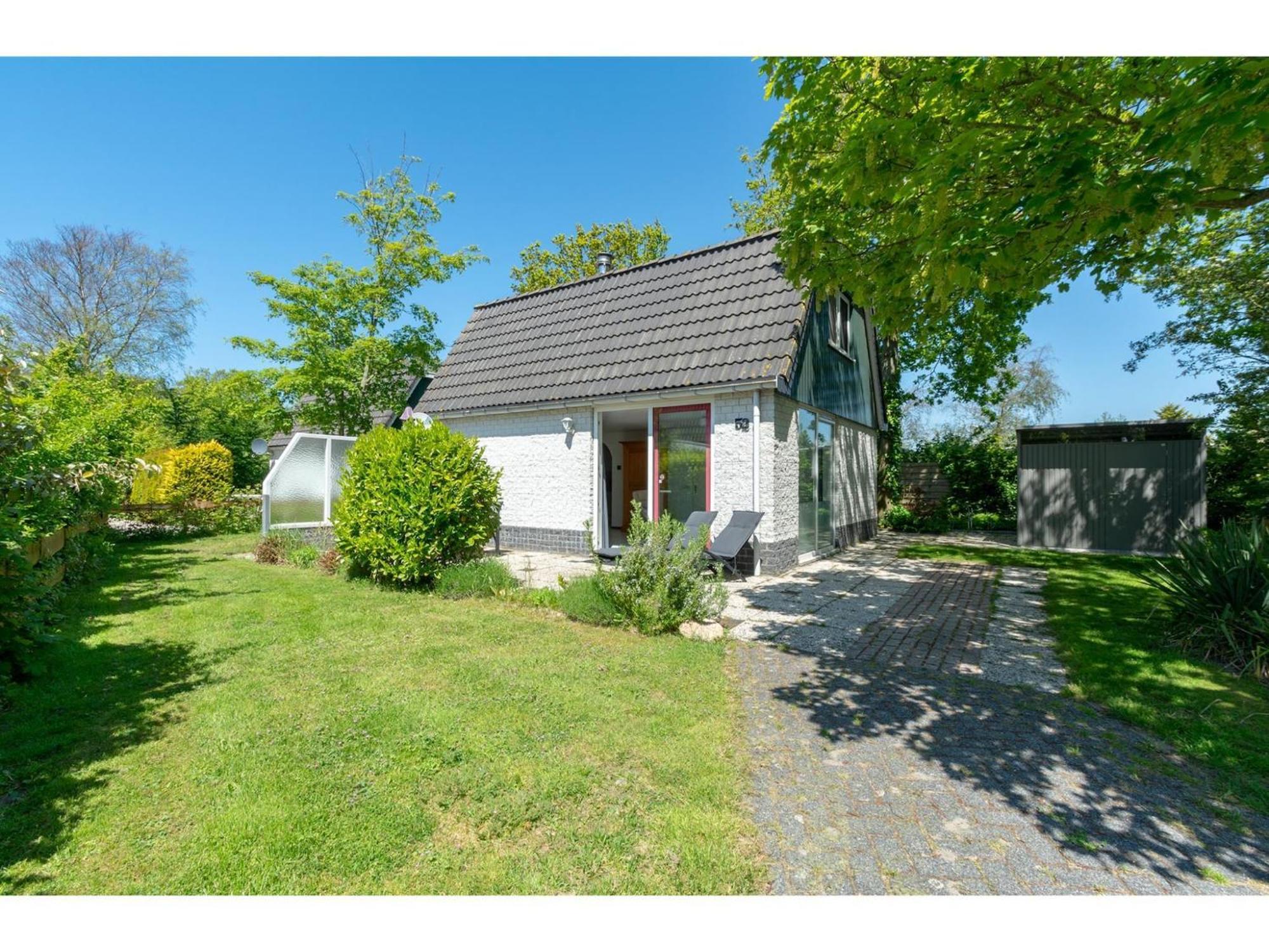 Holiday Home With Pool By The Sea Sint Maartensvlotbrug Exterior photo