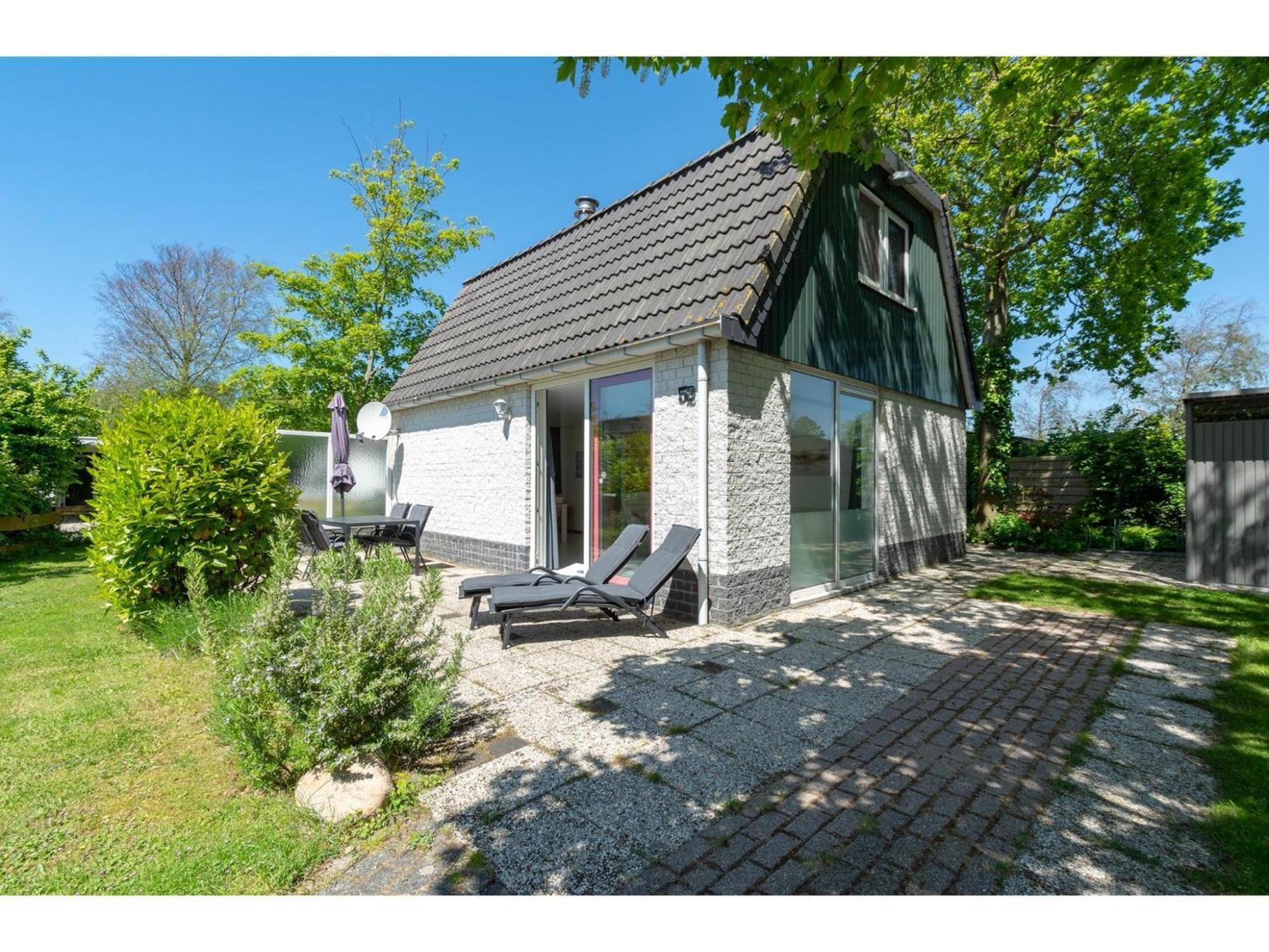 Holiday Home With Pool By The Sea Sint Maartensvlotbrug Exterior photo