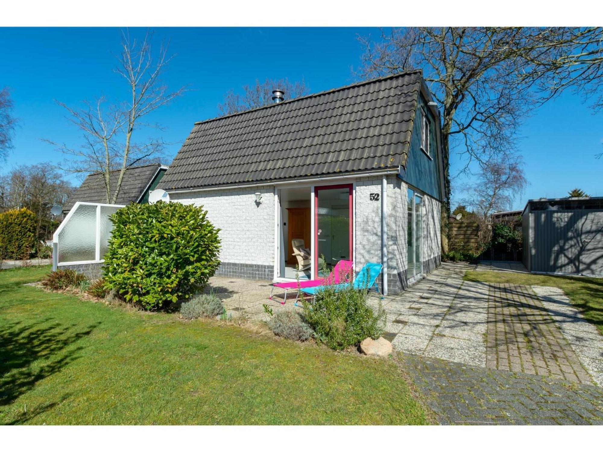 Holiday Home With Pool By The Sea Sint Maartensvlotbrug Exterior photo