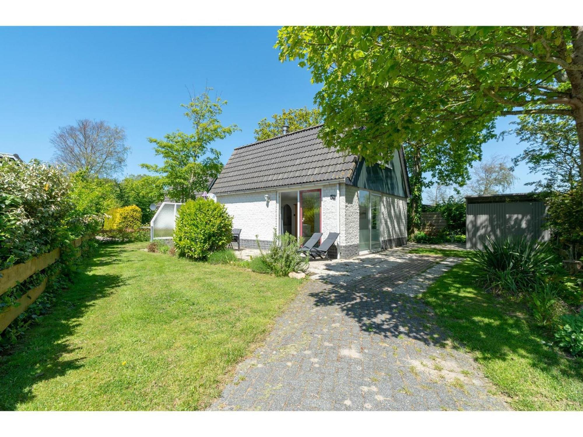 Holiday Home With Pool By The Sea Sint Maartensvlotbrug Exterior photo