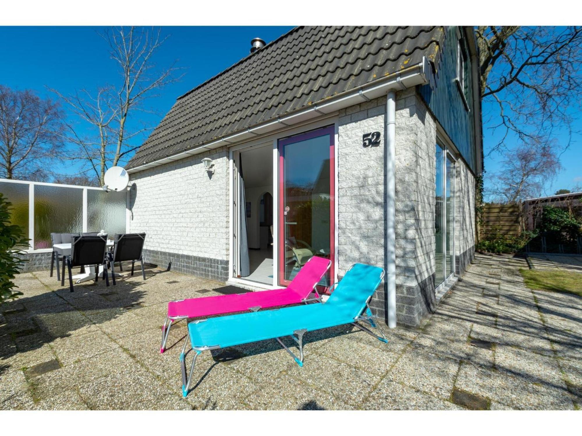 Holiday Home With Pool By The Sea Sint Maartensvlotbrug Exterior photo