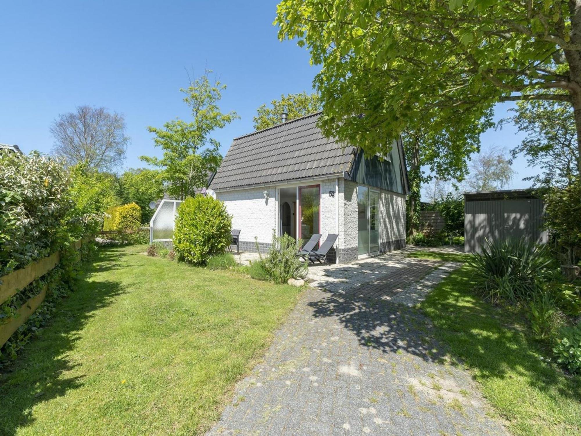 Holiday Home With Pool By The Sea Sint Maartensvlotbrug Exterior photo